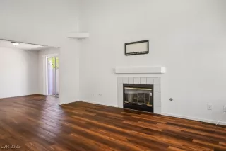 Photo #2: 2665692 Listing 