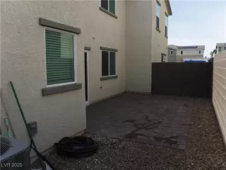 Photo #5: 2665702 Listing