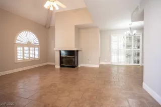 Photo #4: 2665705 Listing 