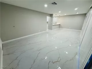 Photo #3: 2665767 Listing 