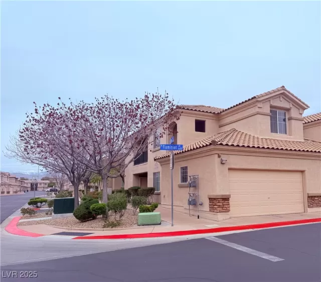 MLS: 2665774 Condo For Sale