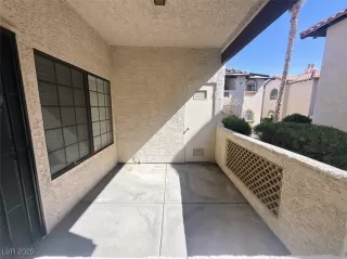 Photo #4: 2665778 Listing