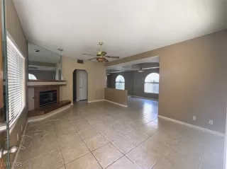 Photo #5: 2665778 Listing