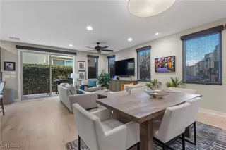 Photo #5: 2665785 Listing