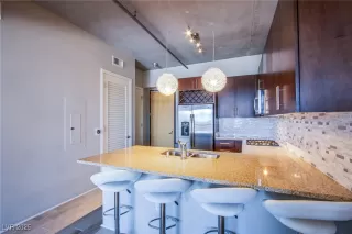 Photo #5: 2665800 Listing 