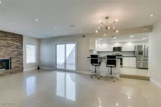 Photo #2: 2665808 Listing 