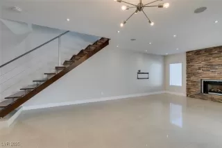 Photo #3: 2665808 Listing 