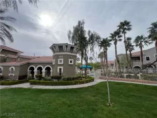 Photo #1: 2665859 Listing 