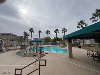 Photo #3: 2665859 Listing 