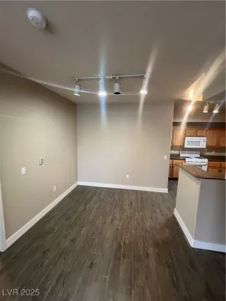 Photo #6: 2665859 Listing 