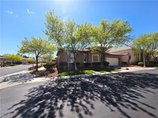 Photo #4: 2665927 Listing