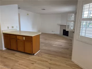 Photo #2: 2665931 Listing 