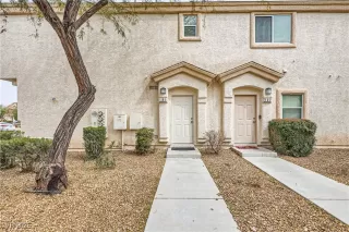 Photo #3: 2665940 Listing