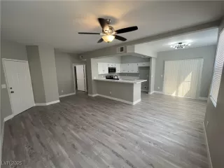 Photo #3: 2665950 Listing