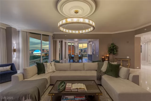 MLS: 2665967 Condo For Sale