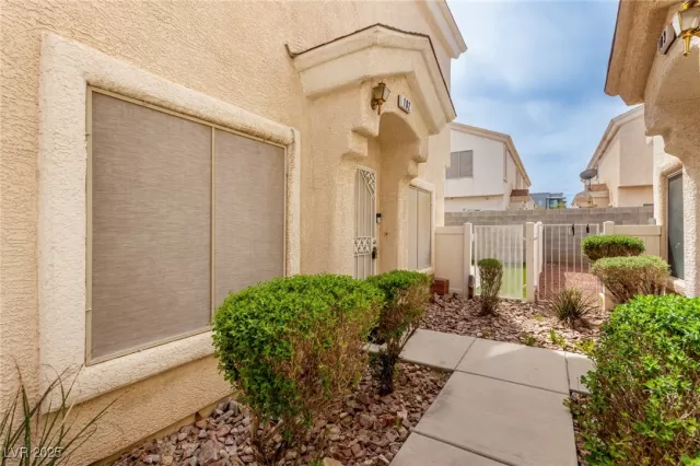 MLS: 2665971 Condo For Sale