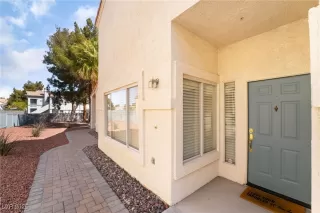 Photo #4: 2665988 Listing 