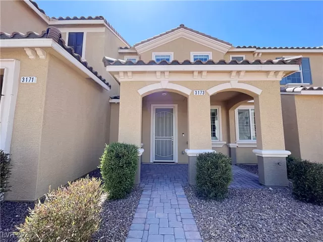 MLS: 2665991 Condo For Sale