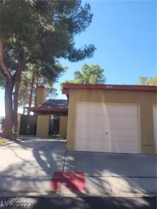 Photo #2: 2665995 Listing 