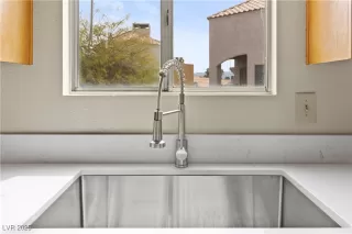 Photo #4: 2666009 Listing 