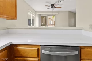 Photo #6: 2666009 Listing 