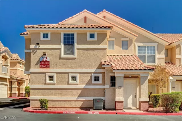 MLS: 2666044 Condo For Sale