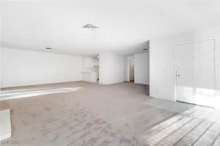 Photo #3: 2666048 Listing 