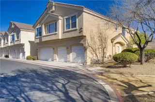 Photo #1: 2666069 Listing