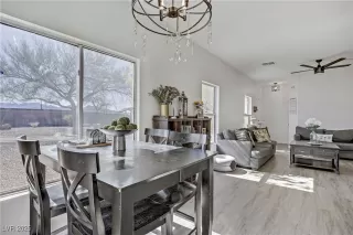 Photo #6: 2666069 Listing