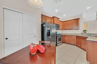 Photo #6: 2666073 Listing