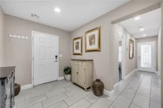 Photo #3: 2666076 Listing