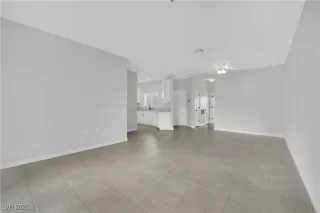 Photo #4: 2666203 Listing