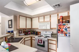 Photo #6: 2666206 Listing 