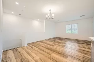 Photo #6: 2666210 Listing