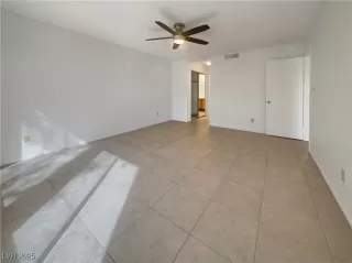 Photo #4: 2666236 Listing 