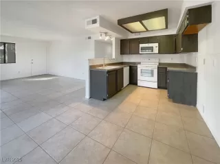 Photo #5: 2666236 Listing 