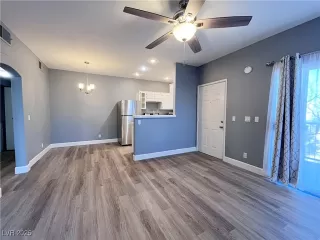 Photo #5: 2666248 Listing 