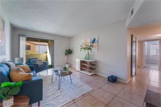 Photo #3: 2666264 Listing