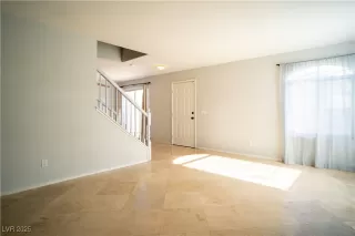 Photo #6: 2666271 Listing