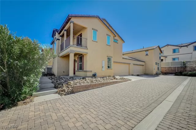 MLS: 2666275 Condo For Sale