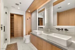 Photo #5: 2666334 Listing