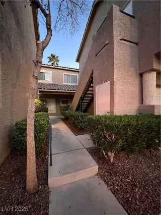 Photo #1: 2666337 Listing 