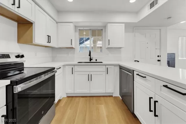 MLS: 2666345 Condo For Sale