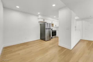 Photo #6: 2666345 Listing 