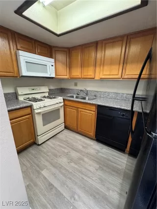 Photo #5: 2666346 Listing 