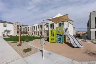 Photo #2: 2666397 Listing 