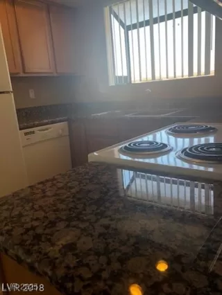 Photo #3: 2666431 Listing 