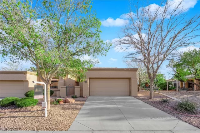 MLS: 2666450 Condo For Sale