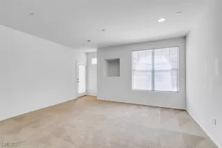 Photo #3: 2666469 Listing