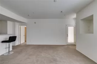 Photo #6: 2666469 Listing